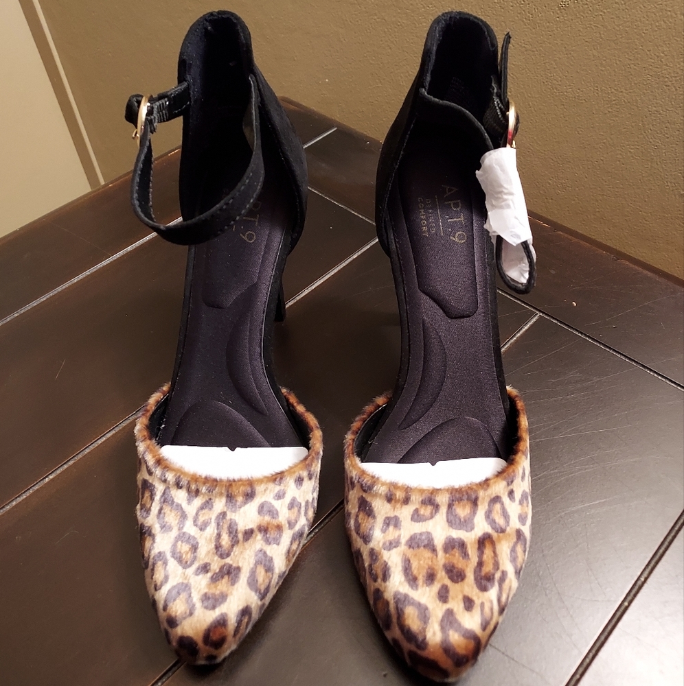Apt 9 High Heel Shoes- Women's Size 7.5 med - New!